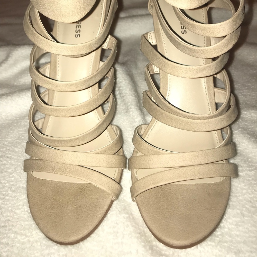 Express wedges. - Picture 3 of 6